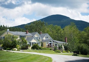 Red Clover Inn 2-story Queen Suite near Killington