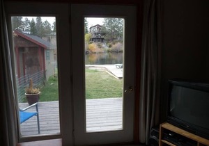 Riverfront Cottage -Near Drake Park, Walk to Town.
