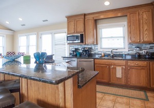 Semi-oceanfront home w/private pool & hot tub, gas grill, game room, deck & AC