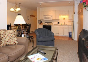 Ski home to this cozy one bedroom condo Whiffletree F5