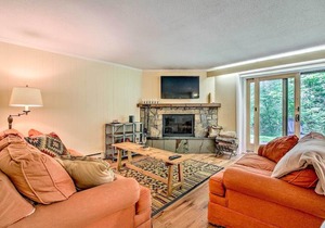 Ski-In and Ski-Out Peru Condo at Bromley Mountain