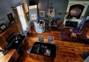 Sleep Like an Angel in an Old Church - Brown Room