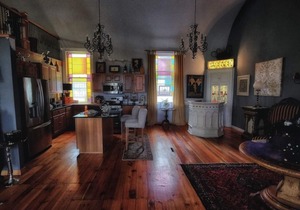 Sleep Like an Angel in an Old Church - Brown Room