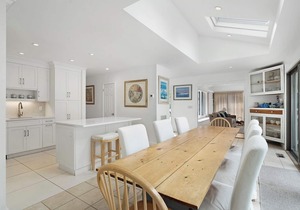 Southampton Retreat: Heated Pool, Hot Tub, Beach