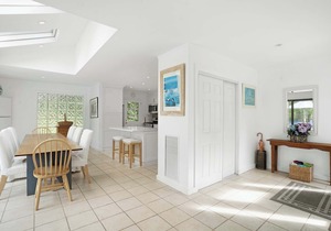 Southampton Retreat: Heated Pool, Hot Tub, Beach