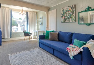 #StayinMyDistrict Heritage House Private Suite
