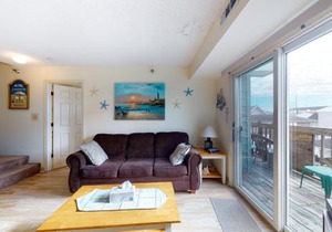Surfcrest 201