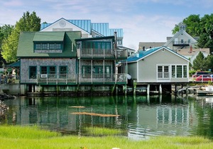 The Breakwater Inn & Spa
