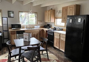 The Chillton #125- Cozy cabin steps to beach on quiet lane
