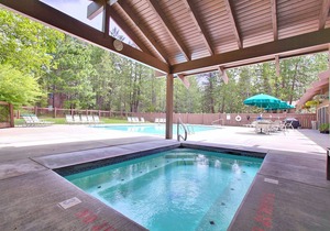 The Ridge at Sunriver - Condo #14 - Access provided to onsite seasonal swimming pool & tennis facilities, year-round hot tub plus 4 bikes