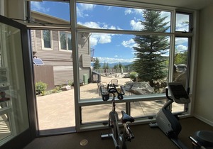 Timberline B2A Deluxe 3-Bedroom ~Hot Tub~Pool~WiFi~Ski-in/out~Local Shuttle