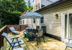 Tranquil Retreat with Shared Pool, Hot Tub, and Private Deck - Close to Skiing