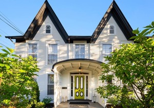 Twin Gables of Woodstock