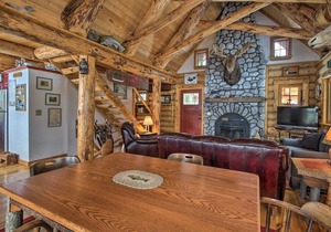 Waterfront Conway Lake Cabin with Deck and Fire Pit!