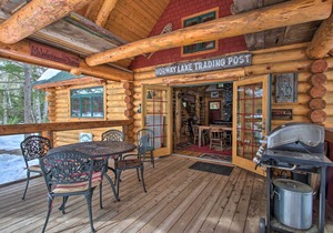 Waterfront Conway Lake Cabin w/ Deck & Fire Pit!