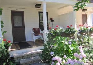 Welcoming Chautauqua Institution Townhouse