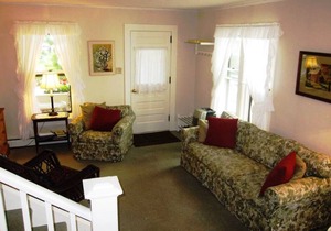 Welcoming Chautauqua Institution Townhouse