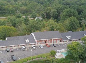 Coachman Inn | Kittery