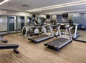 Hampton Inn Newark Airport | Newark