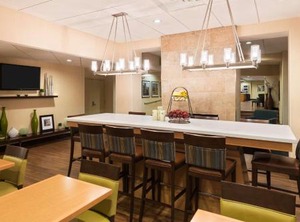 Hampton Inn White | Elmsford