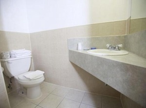 Meadowbrook Motor Lodge | Jericho