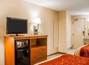Rodeway Inn Huron | Huron