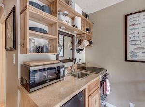 Kitchenette | Glacier