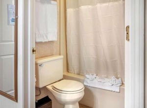 Clarion Hotel | Lake Delton