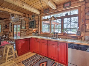 Waterfront Conway Deck Fire Pit | Center Conway