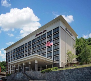 Hampton Inn White 