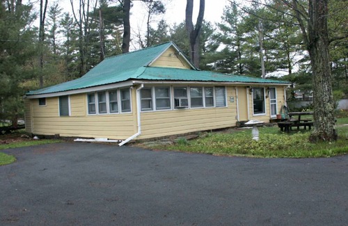 Poultney Cottage | 104 m² Cabin ∙ 2 bedrooms ∙ 6 guests