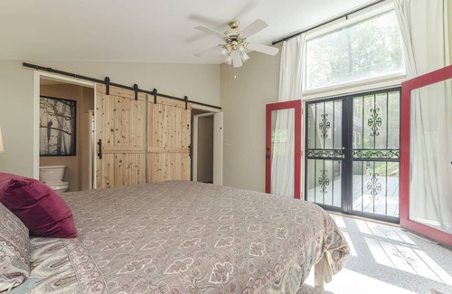 Berkeley Springs Cabin | 107 m² Cabin ∙ 2 bedrooms ∙ 4 guests