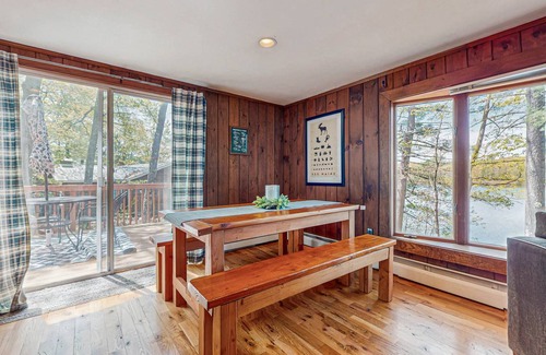 South Sanford House | 107 m² House ∙ 2 bedrooms ∙ 4 guests