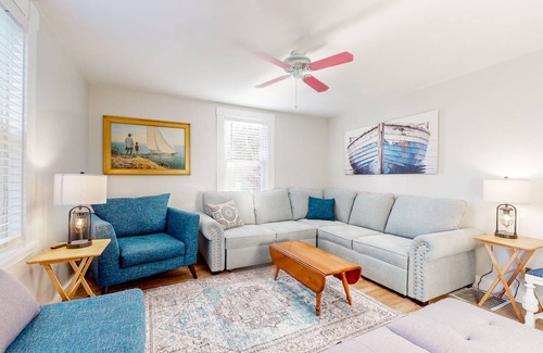 Beverly House | 108 m² House ∙ 3 bedrooms ∙ 8 guests