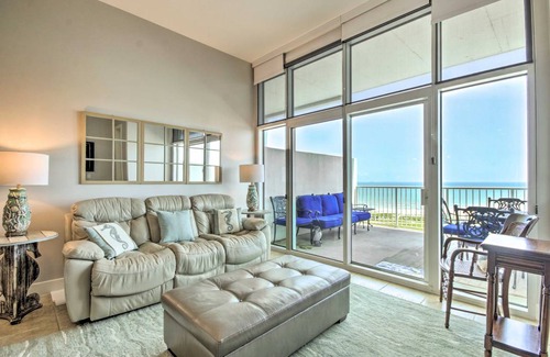 Galveston Apartment | 111 m² Apartment ∙ 3 bedrooms ∙ 6 guests