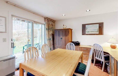 Warren Condo | 112 m² Condo ∙ 2 bedrooms ∙ 4 guests