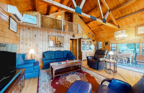 Neshobe Beach House | 121 m² House ∙ 3 bedrooms ∙ 6 guests