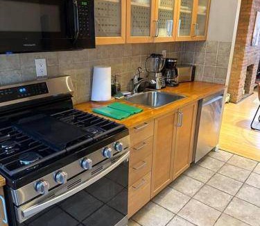 Communipaw Apartment | 130 m² Apartment ∙ 3 bedrooms ∙ 10 guests