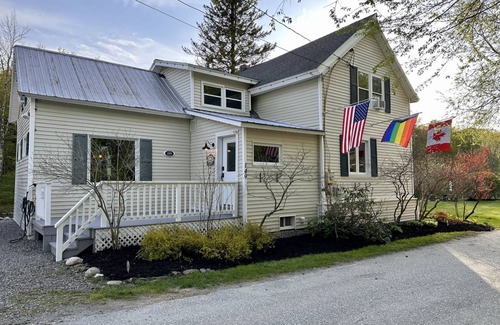 Montgomery Center House | 135 m² House ∙ 3 bedrooms ∙ 10 guests
