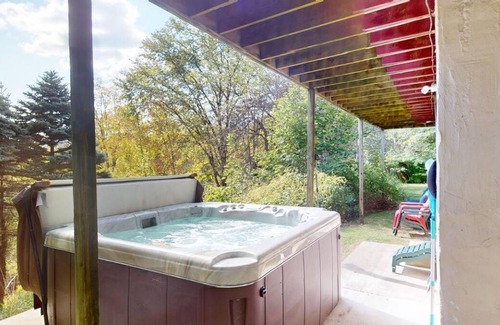 Pittsfield House | 149 m² House ∙ 4 bedrooms ∙ 11 guests
