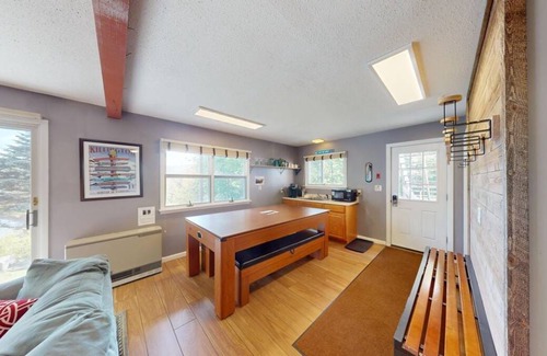 Pittsfield House | 149 m² House ∙ 4 bedrooms ∙ 11 guests