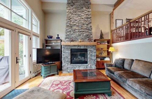 Stratton Mountain Condo | 154 m² Condo ∙ 3 bedrooms ∙ 8 guests