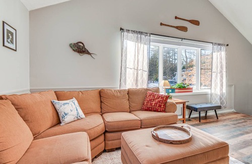 Locke Lake Colony House | 158 m² House ∙ 4 bedrooms ∙ 10 guests