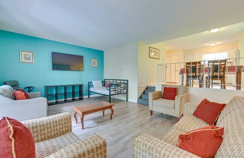 Lake George Apartment | 162 m² Apartment ∙ 2 bedrooms ∙ 6 guests