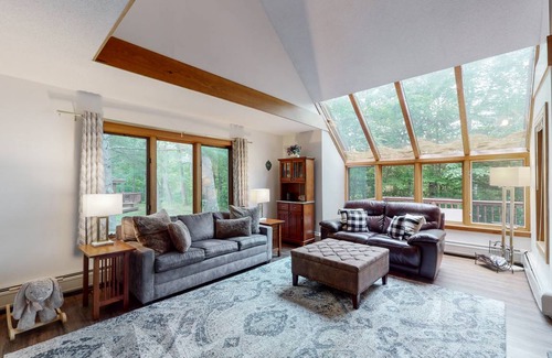 Ludlow Condo | 171 m² Condo ∙ 3 bedrooms ∙ 6 guests