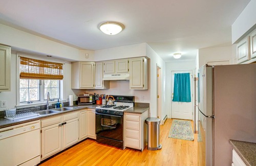 Lenox House | 176 m² House ∙ 3 bedrooms ∙ 6 guests
