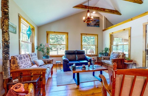 Roxbury House | 186 m² House ∙ 4 bedrooms ∙ 8 guests