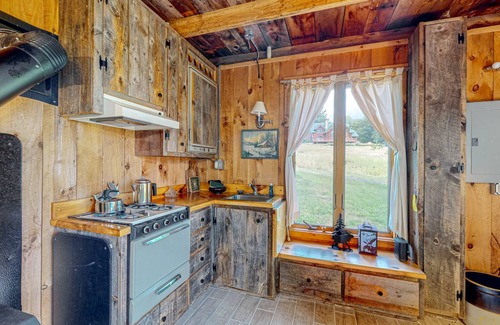 Hartland Four Corners Cottage | 19 m² Cabin ∙ 2 guests