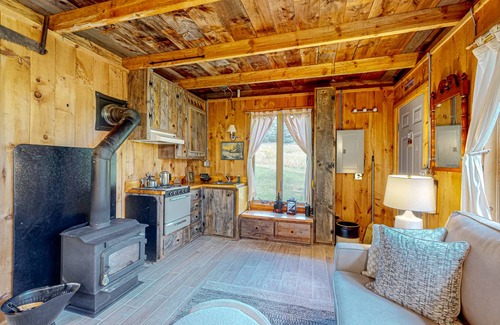 Hartland Four Corners Cottage | 19 m² Cabin ∙ 2 guests