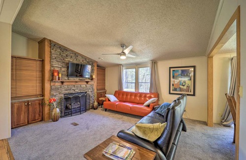 Spruce Pine House | 197 m² House ∙ 3 bedrooms ∙ 7 guests